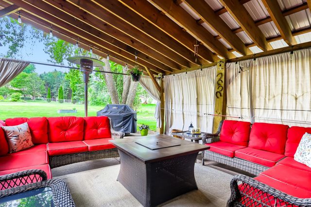 2707 Croixwood Boulevard, Stillwater, MN 55082