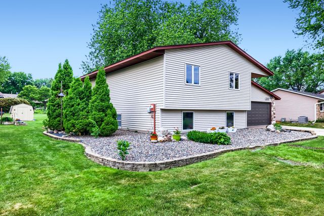 2707 Croixwood Boulevard, Stillwater, MN 55082