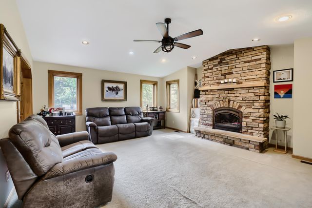 2707 Croixwood Boulevard, Stillwater, MN 55082