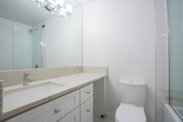 1030 N State Street 28H, Chicago, IL 60610