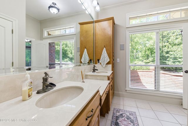 2582 Dickens Place Drive, Southaven, MS 38671