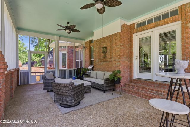 2582 Dickens Place Drive, Southaven, MS 38671