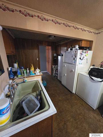 5124 N 2Nd Street, Omaha, NE 68110