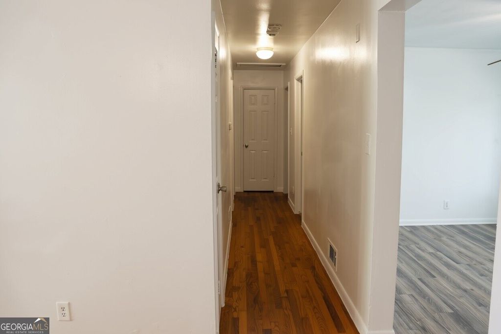 884 Pine Roc Drive, Stone Mountain, GA 30083 — photo 5