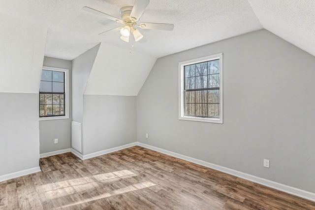 1038 Red Fox Ln, White House, TN 37188