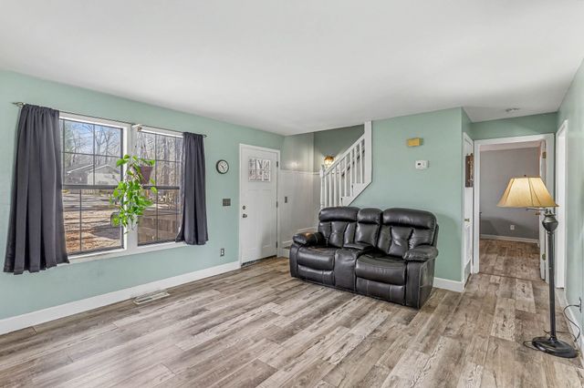 1038 Red Fox Ln, White House, TN 37188