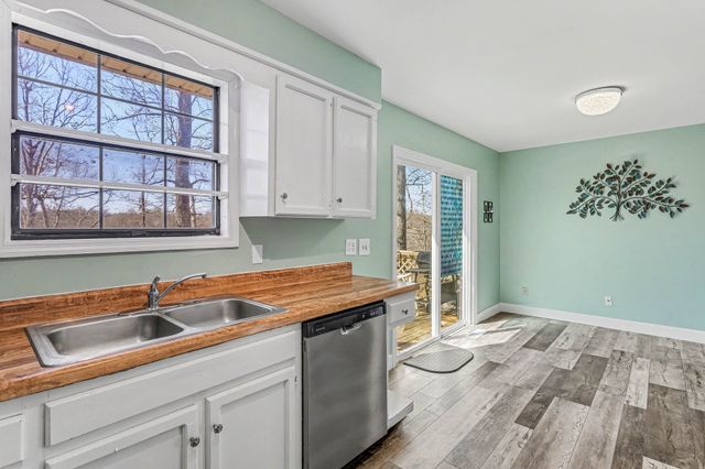 1038 Red Fox Ln, White House, TN 37188