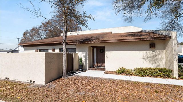 1880 N CRYSTAL LAKE DRIVE 3, Lakeland, FL 33801