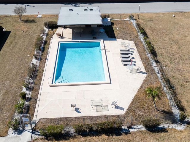 1880 N CRYSTAL LAKE DRIVE 3, Lakeland, FL 33801