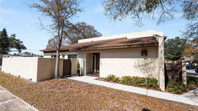 1880 N CRYSTAL LAKE DRIVE 3, Lakeland, FL 33801