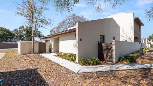 1880 N CRYSTAL LAKE DRIVE 3, Lakeland, FL 33801