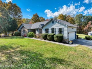 287 Norman Rd, Jacksboro, TN 37757