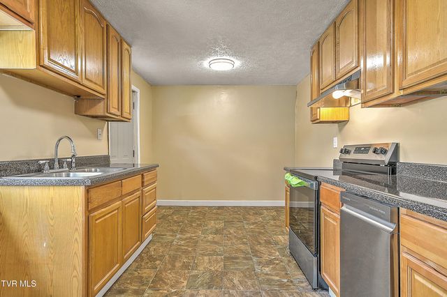 412 East Fairview Avenue, Johnson City, TN 37601
