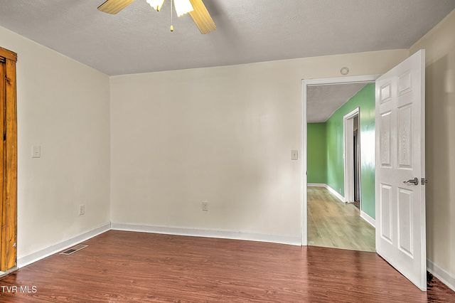 412 East Fairview Avenue, Johnson City, TN 37601