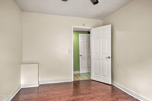 412 East Fairview Avenue, Johnson City, TN 37601