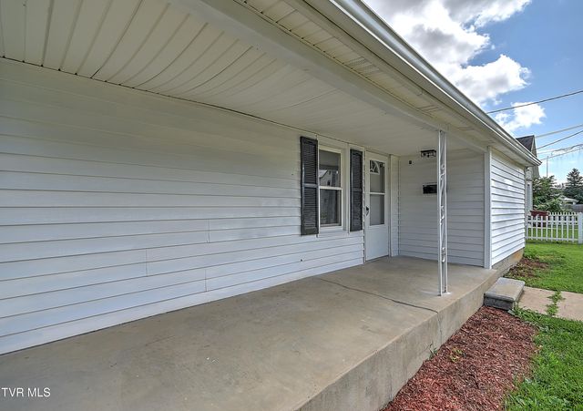 412 East Fairview Avenue, Johnson City, TN 37601
