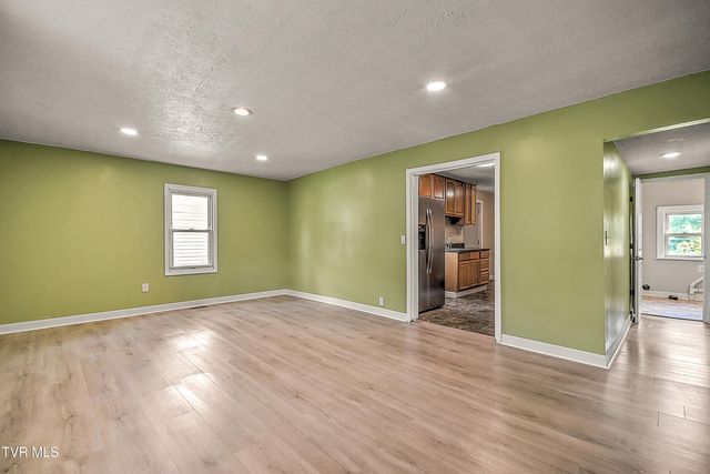 412 East Fairview Avenue, Johnson City, TN 37601