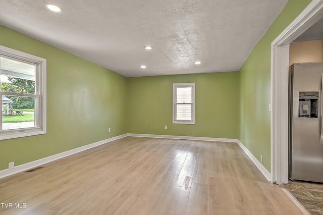 412 East Fairview Avenue, Johnson City, TN 37601