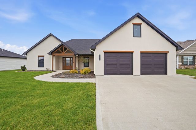 711 ADDIE LN, Centralia, MO 65240