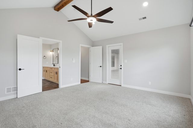 711 ADDIE LN, Centralia, MO 65240