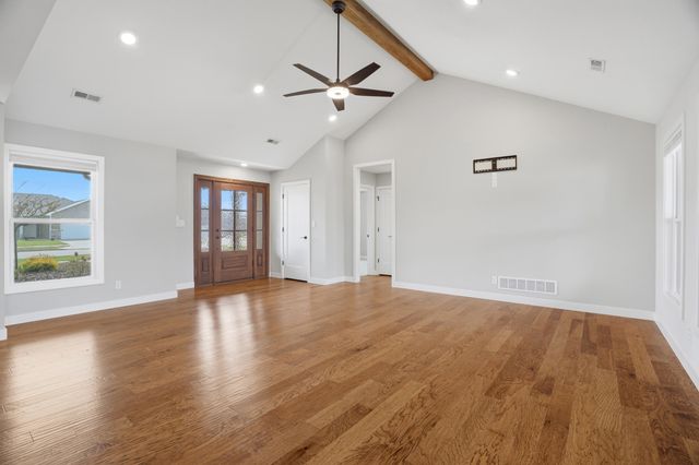 711 ADDIE LN, Centralia, MO 65240