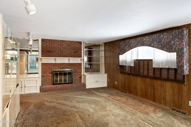 56 Alpine Drive, Colonie, NY 12110