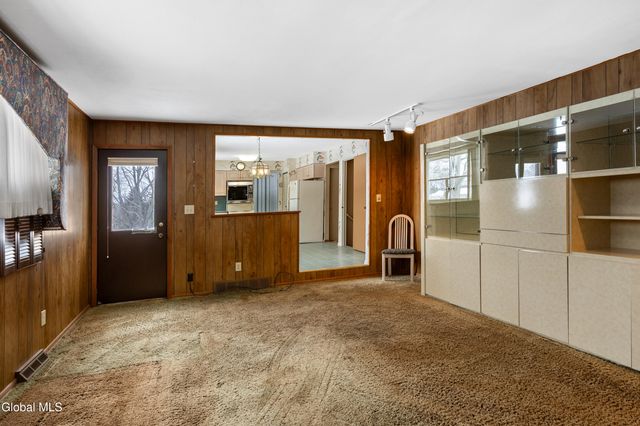 56 Alpine Drive, Colonie, NY 12110