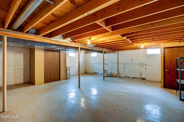 56 Alpine Drive, Colonie, NY 12110