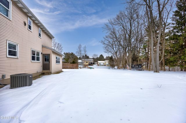 56 Alpine Drive, Colonie, NY 12110