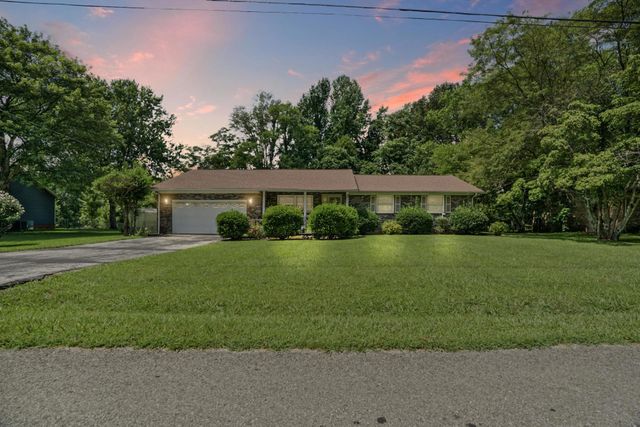 1561 Edgefield Ct, Cookeville, TN 38506