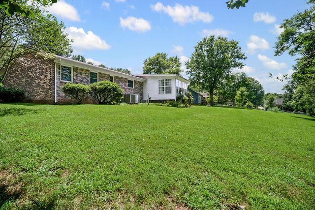 1561 Edgefield Ct, Cookeville, TN 38506