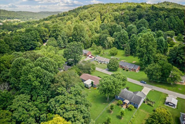 1561 Edgefield Ct, Cookeville, TN 38506