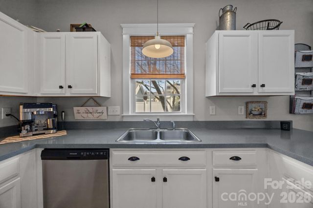 8111 Bud Henderson Road, Huntersville, NC 28078