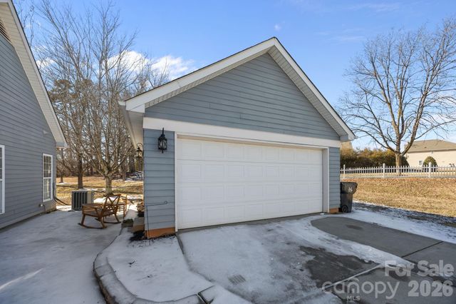 8111 Bud Henderson Road, Huntersville, NC 28078