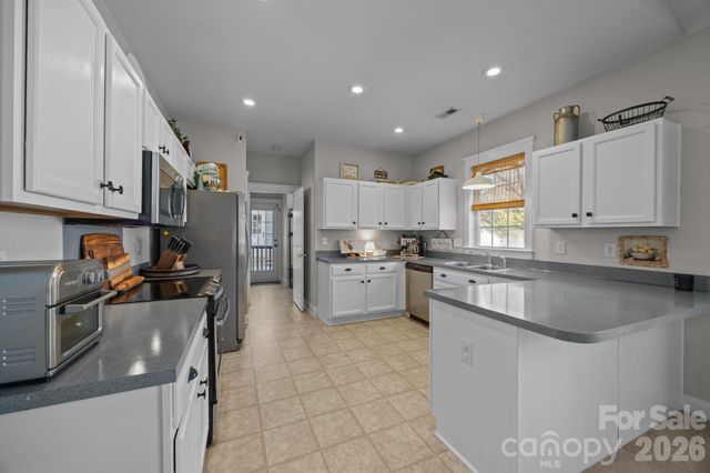 8111 Bud Henderson Road, Huntersville, NC 28078