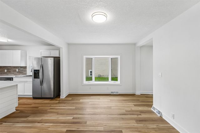 2533 E 23rd Street, Des Moines, IA 50317