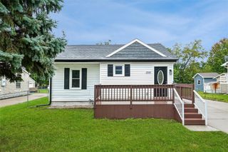 2533 E 23rd Street, Des Moines, IA 50317