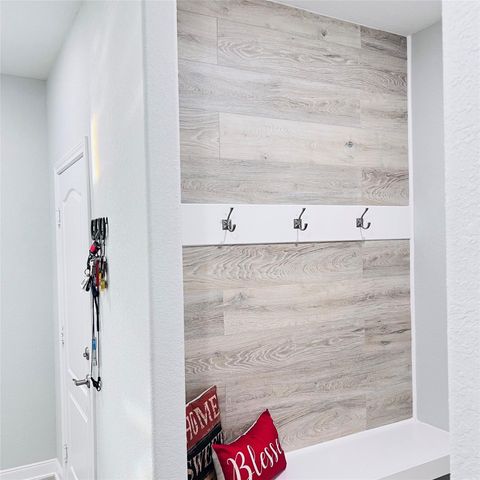 320 Buffalo Trail, Angleton, TX 77515