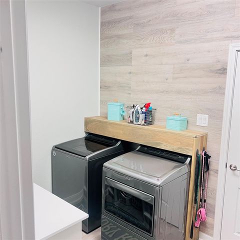 320 Buffalo Trail, Angleton, TX 77515