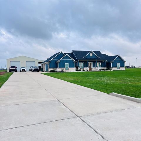 320 Buffalo Trail, Angleton, TX 77515