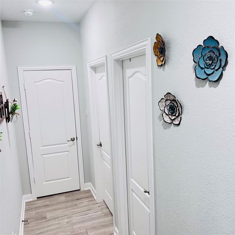 320 Buffalo Trail, Angleton, TX 77515