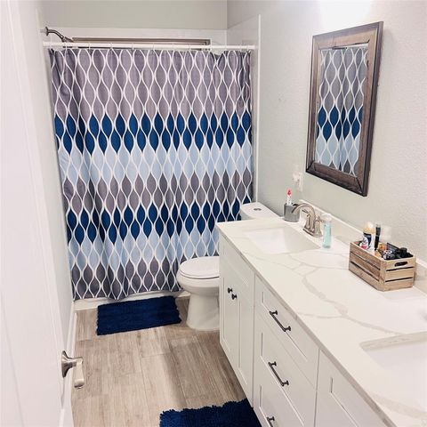 320 Buffalo Trail, Angleton, TX 77515