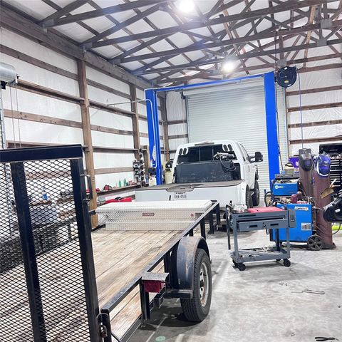 320 Buffalo Trail, Angleton, TX 77515