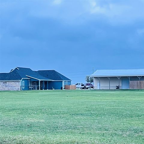 320 Buffalo Trail, Angleton, TX 77515