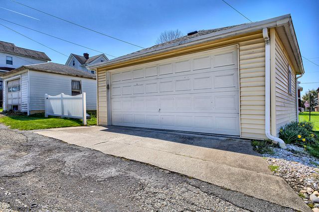729 Welty STREET, Southwest Greensburg Boro, PA 15601
