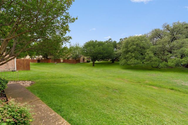 11901 Swearingen DR 77, Austin, TX 78758