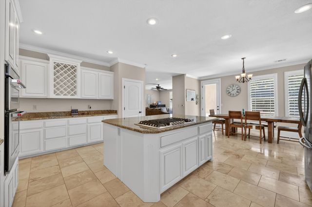 6005 Virginiatown Rd, Newcastle, CA 95658