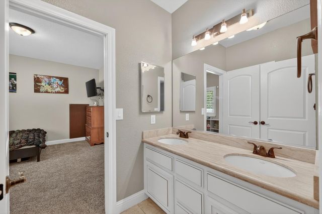 6005 Virginiatown Rd, Newcastle, CA 95658