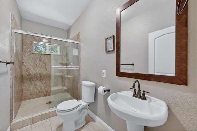 6005 Virginiatown Rd, Newcastle, CA 95658