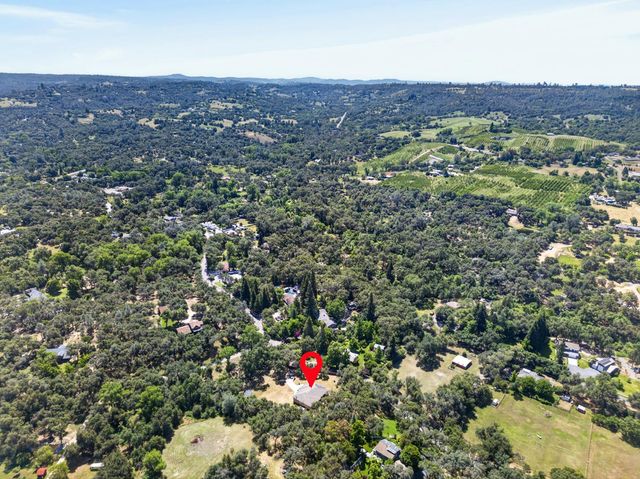 6005 Virginiatown Rd, Newcastle, CA 95658